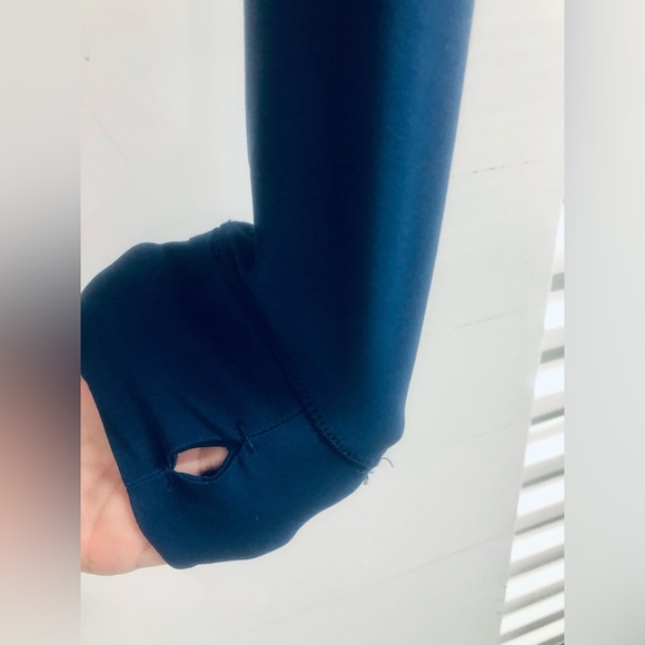 NWOT Athletic-wear “Active Queens” Navy Running Jacket - Picture 6 of 14